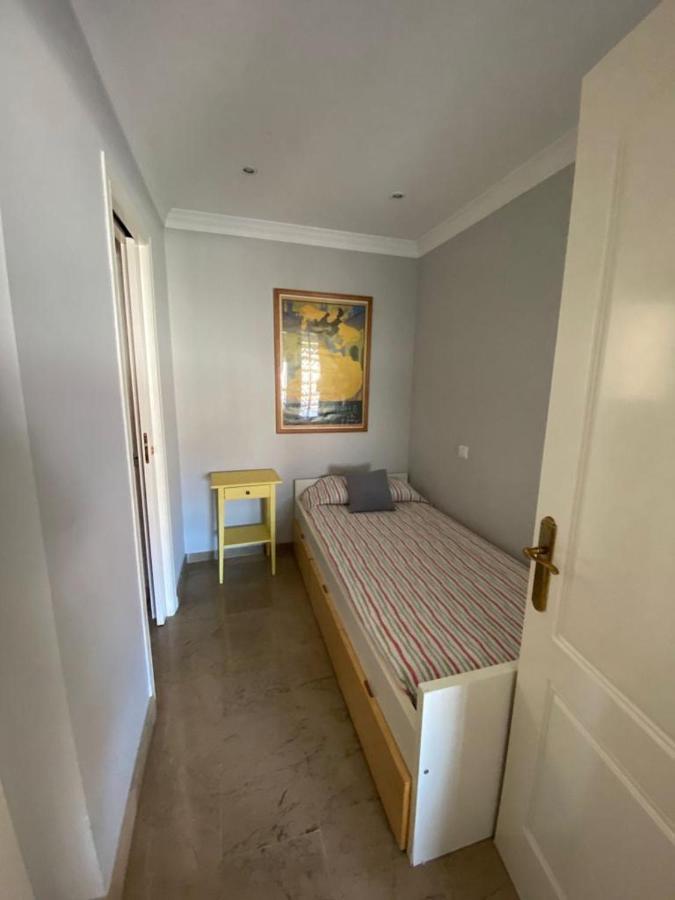 Apartamento Junto Al Puerto Deportivo De אסטפונה מראה חיצוני תמונה